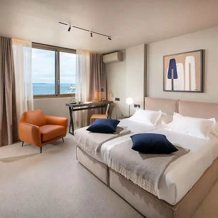 Royal Suites-sky سبليت