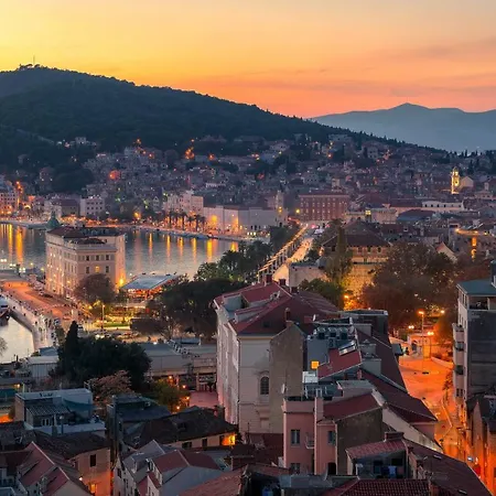 Royal Suites-sky سبليت