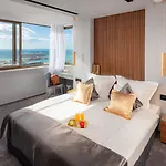 Konukevi Royal Suites-sky