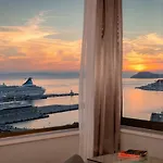 Royal Suites-sky Konukevi 4*