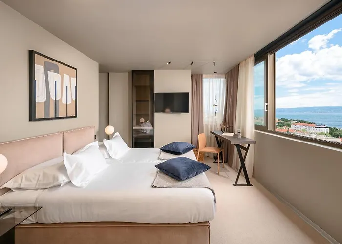Royal Suites-sky 4* Сплит