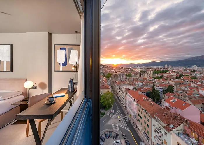 Royal Suites-sky Гостевой дом 4*