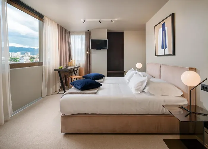 Royal Suites-sky 4* Сплит