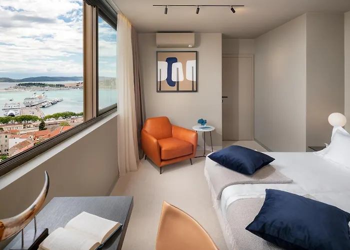 Royal Suites-sky 4* Сплит