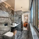Royal Suites-sky Gæstehus