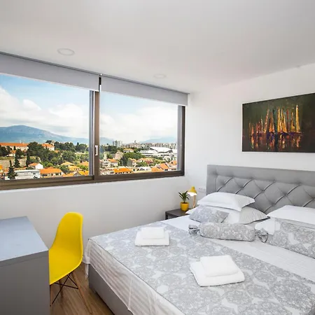 Royal Suites-sky Gæstehus 4*