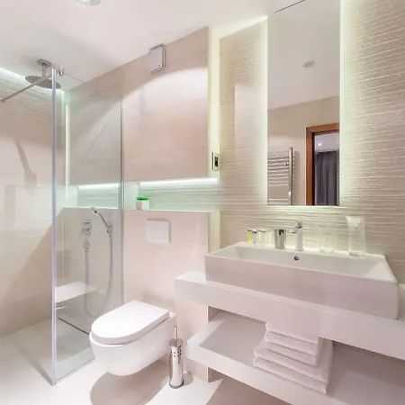Guest house Royal Suites-sky