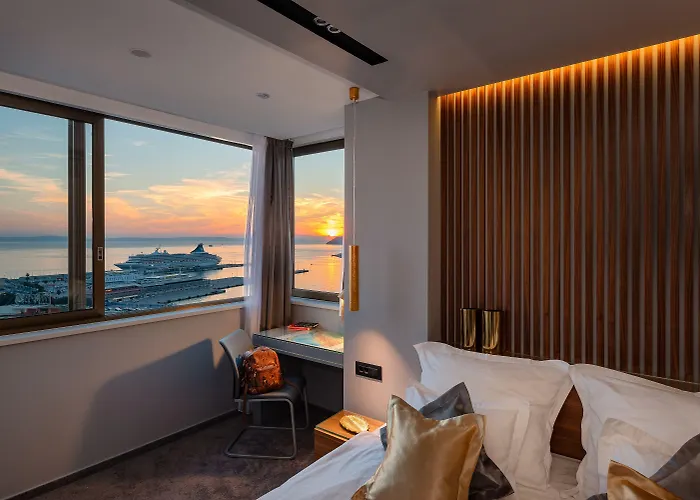 Royal Suites-sky 4* 스플리트