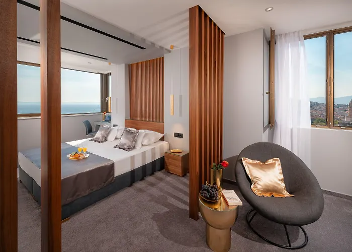 Royal Suites-sky 게스트하우스 스플리트