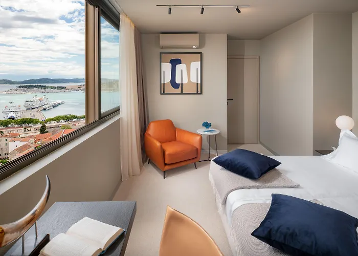 Royal Suites-sky 스플리트