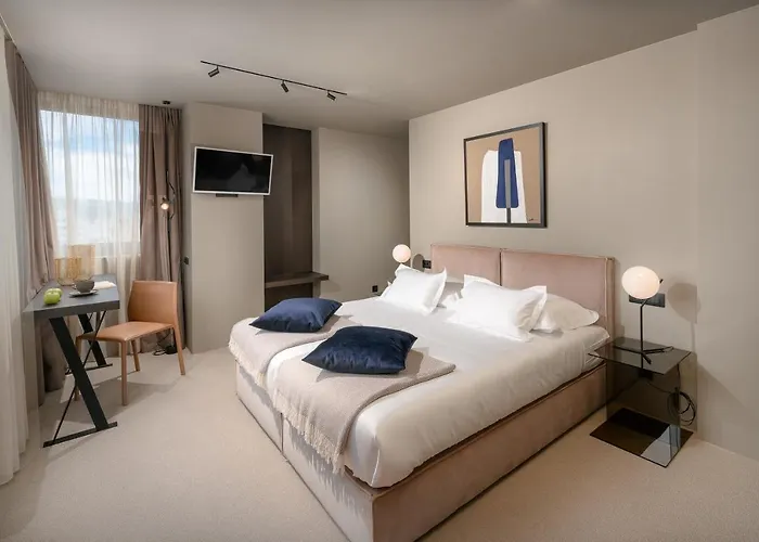 Royal Suites-sky 게스트하우스 스플리트